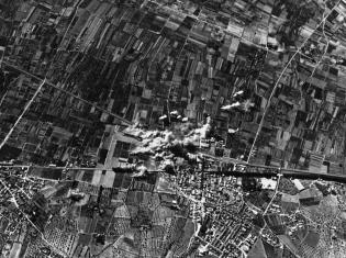 Bombardeig sobre Gavà. Any 1938. AMG.
