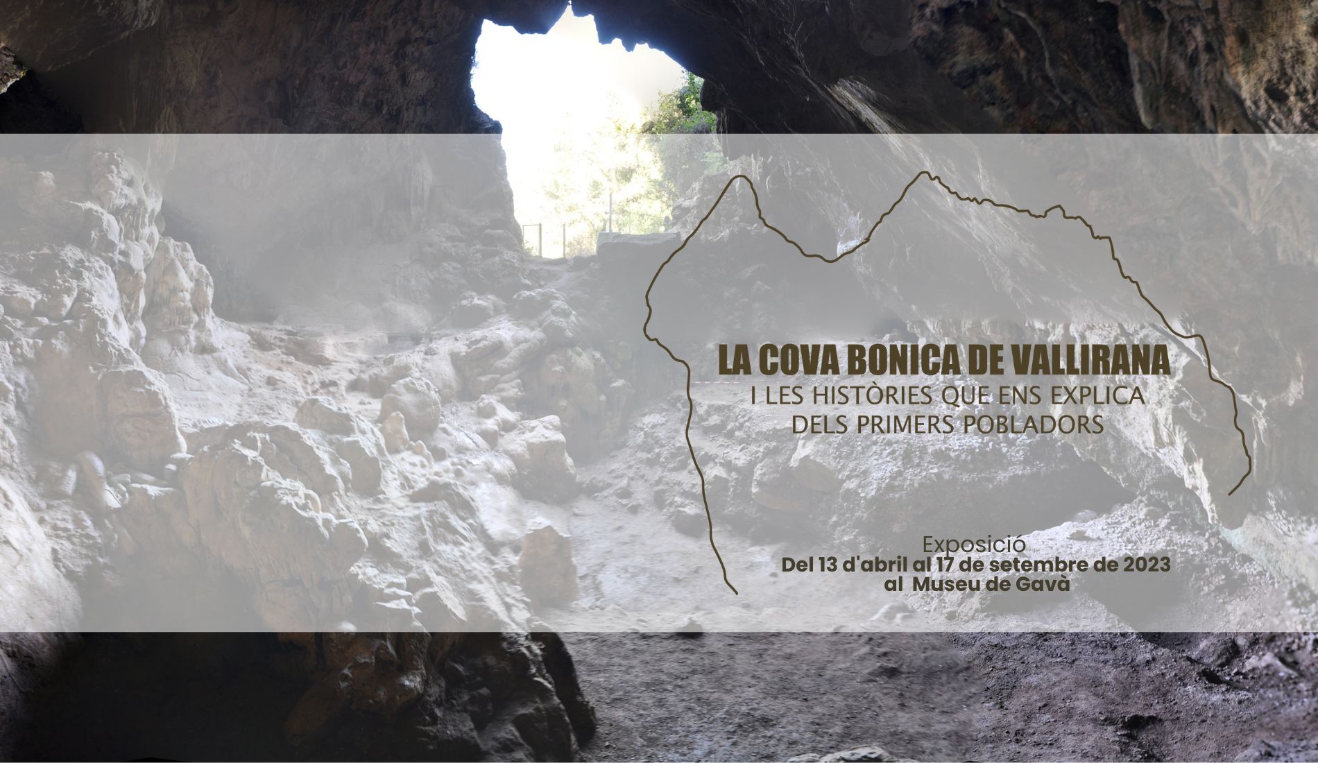 Vista des de l'interior cap a l'obertura de la Cova Bonica de Vallirana